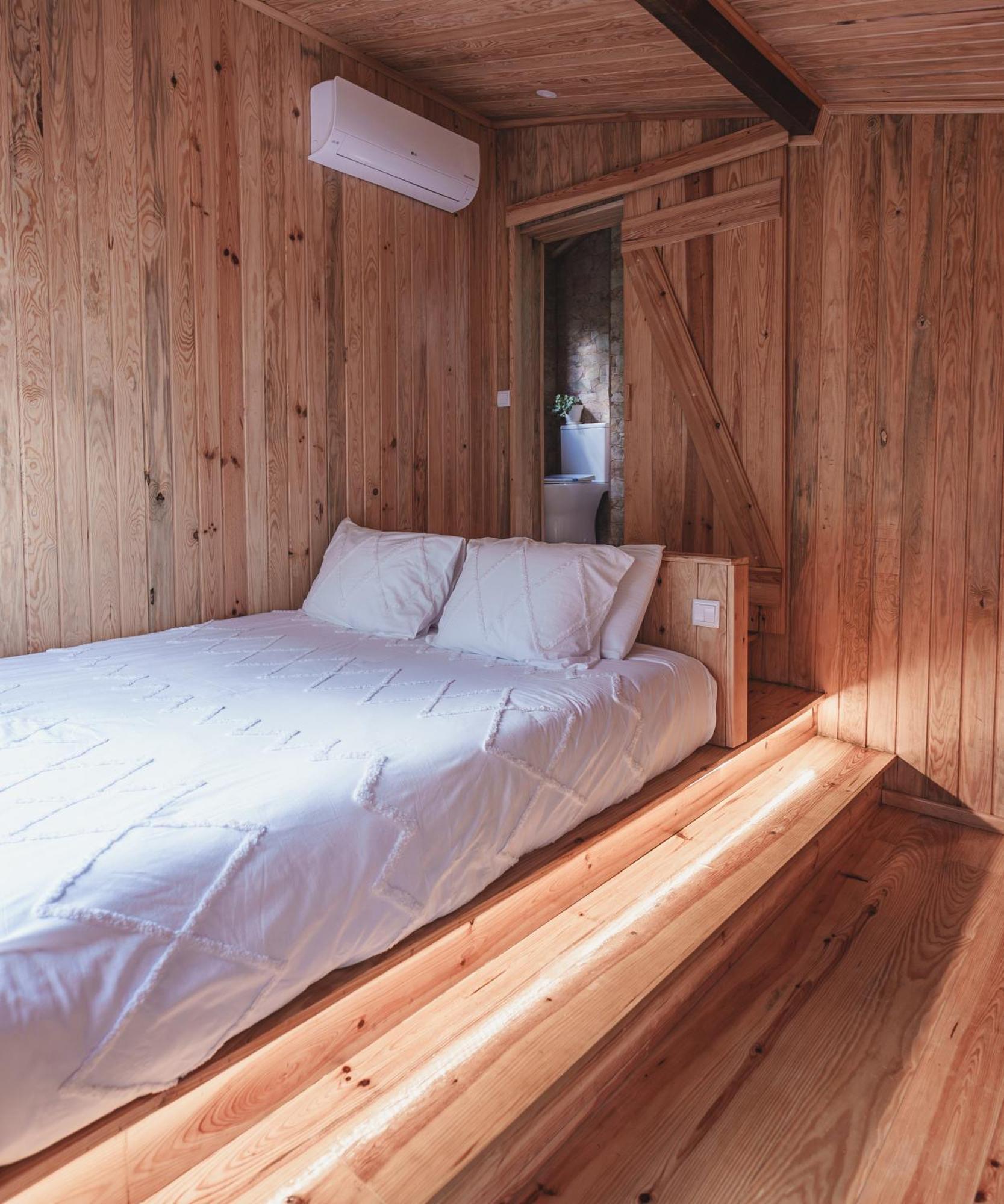 Nativo Natureza Pink Wood Cabin Cela (Leira) Exterior foto